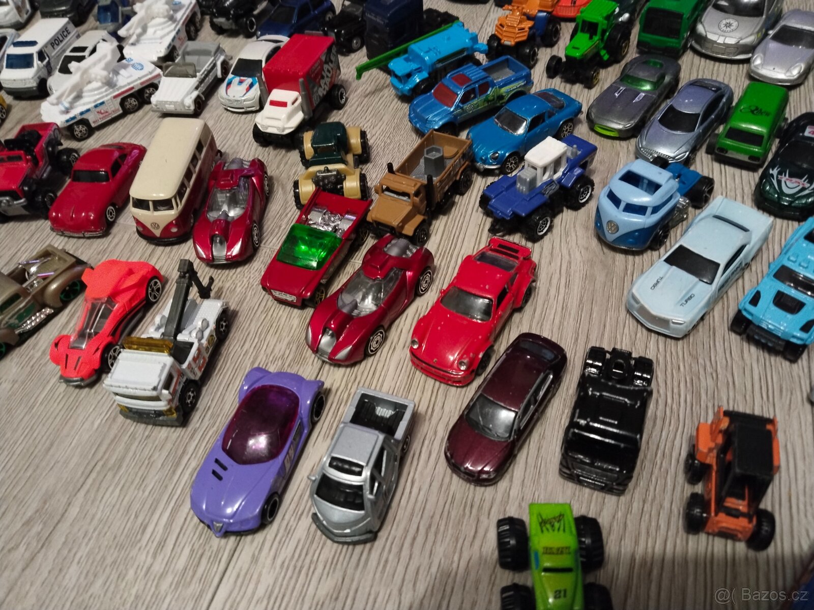 Sada 104 autíček - 2