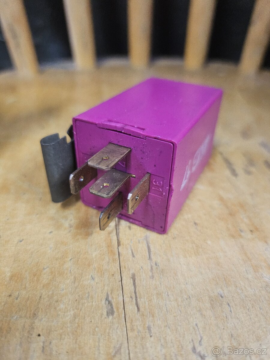 Startovací relé Ford Escort mk3/mk4 1.6 xr3 - 2