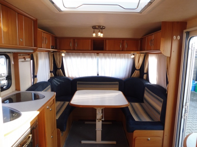 Prodám karavan Adria - 2