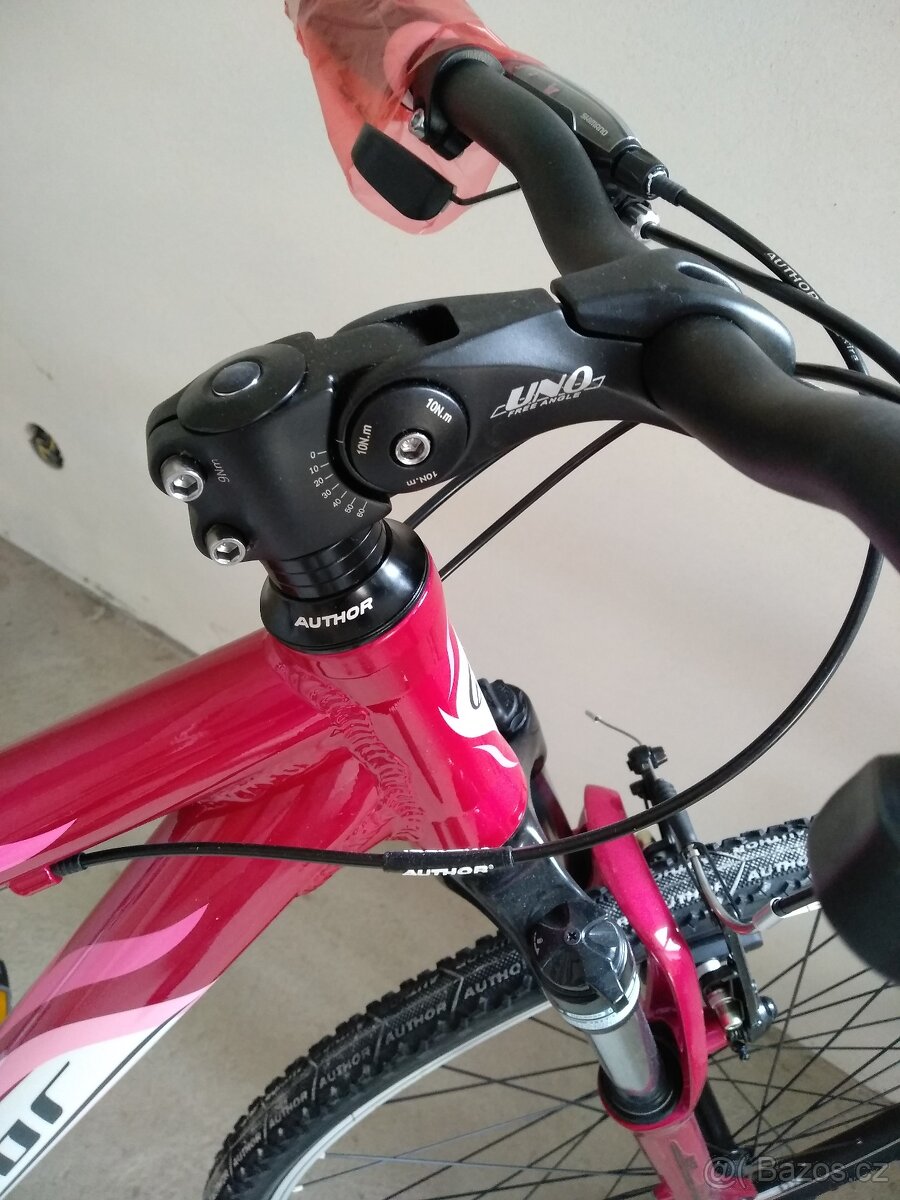 Trekové kolo -- NOVÉ-- - 2