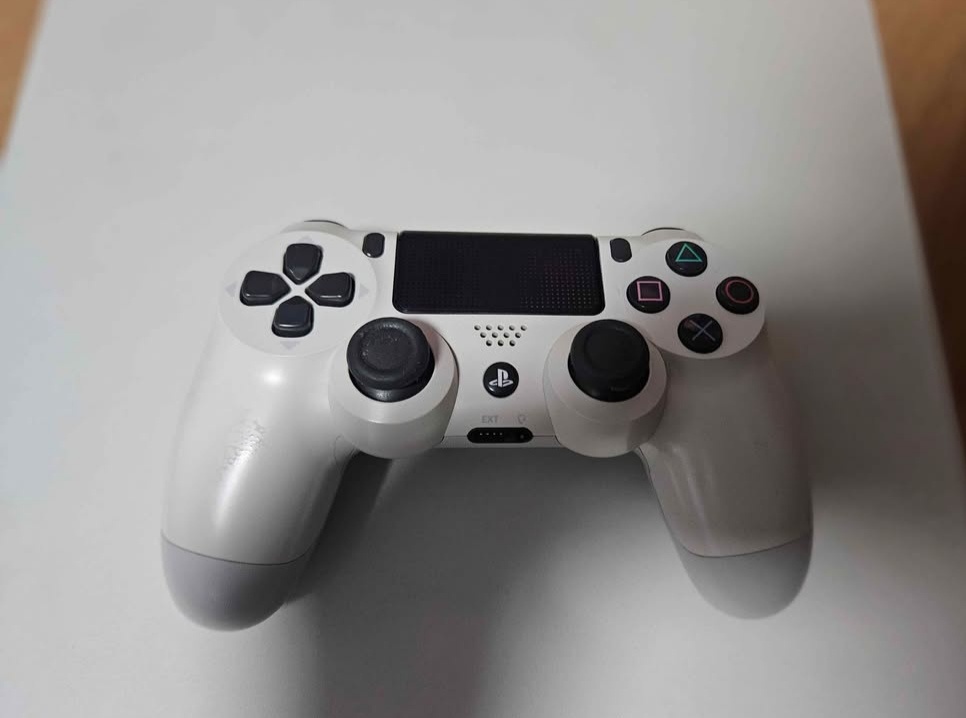 Playstation 4 PRO, 1TB - 2