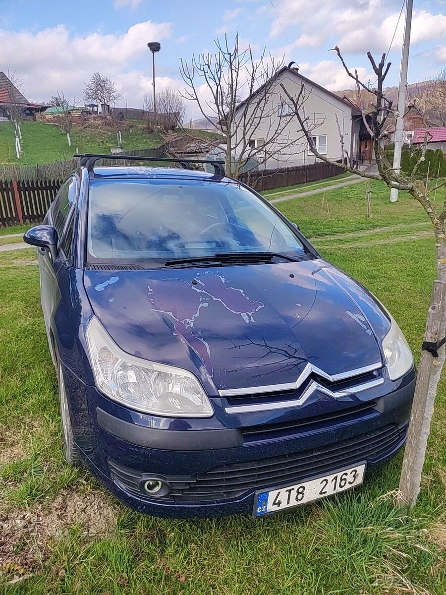Citroen C4 1.4i - 2