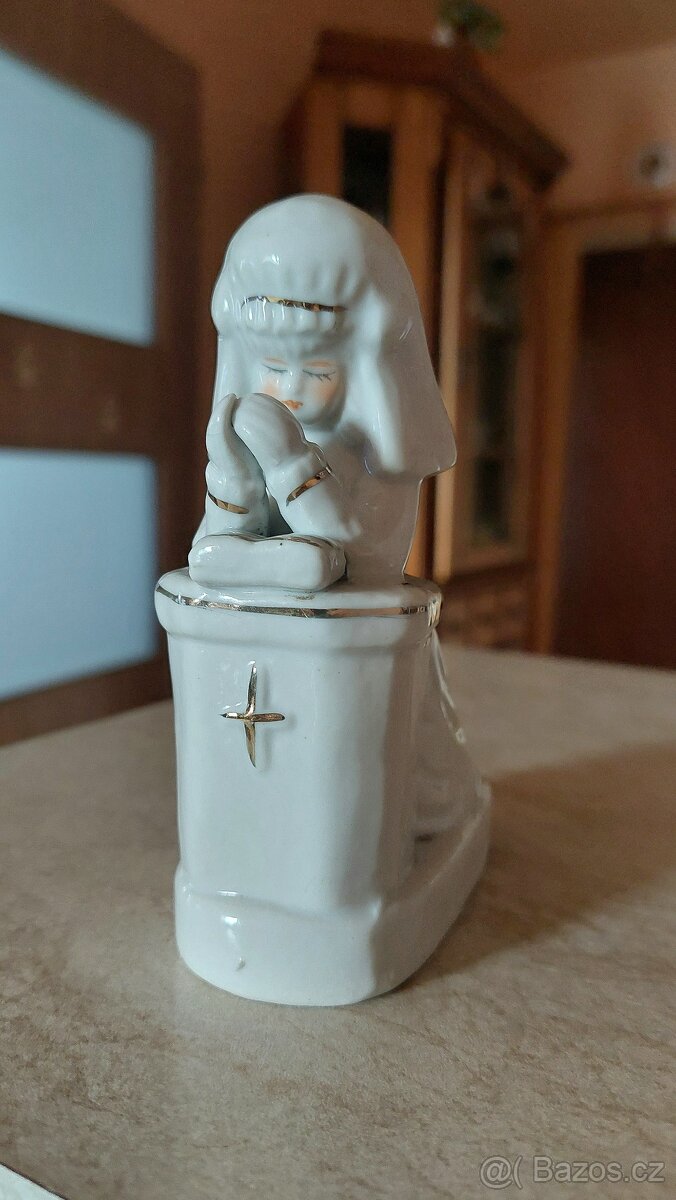 Stará porcelánová soška - 2