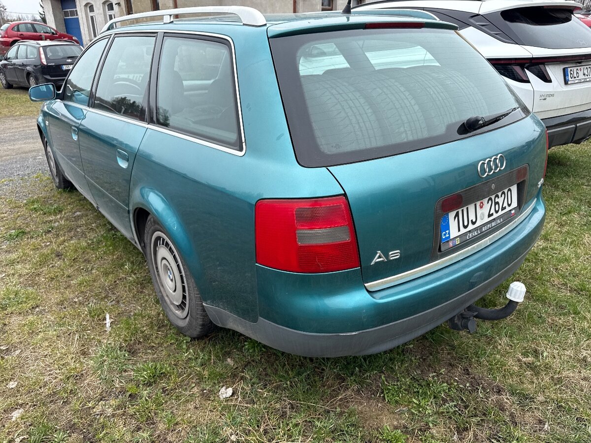 Audi A6 Avant 2,4 benzin - 2