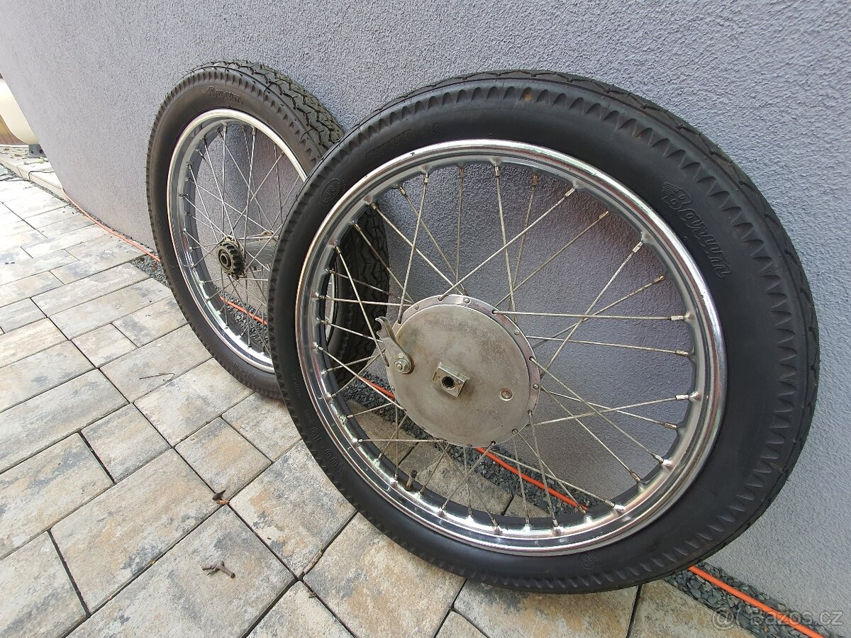 Jawa Pérák - 2