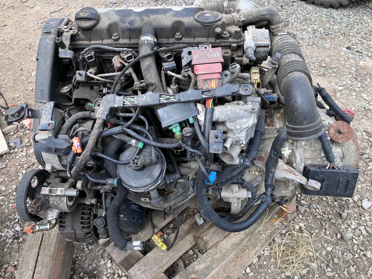 Motor peugeot 2,0hdi RHY - 2