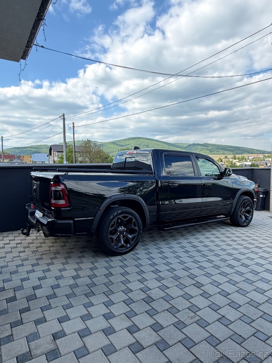 Dodge Ram 1500 šport 4x4 - 2