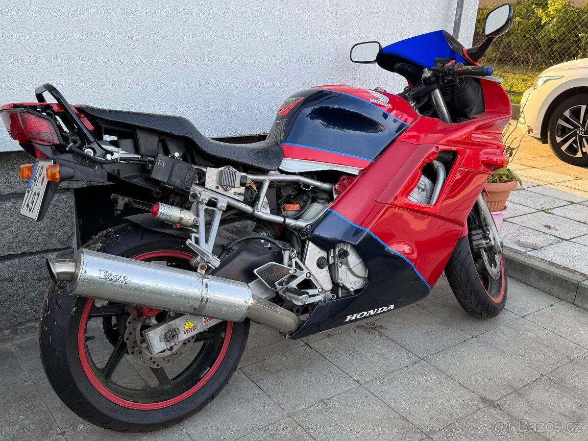 Cbr600f PC25 - 2