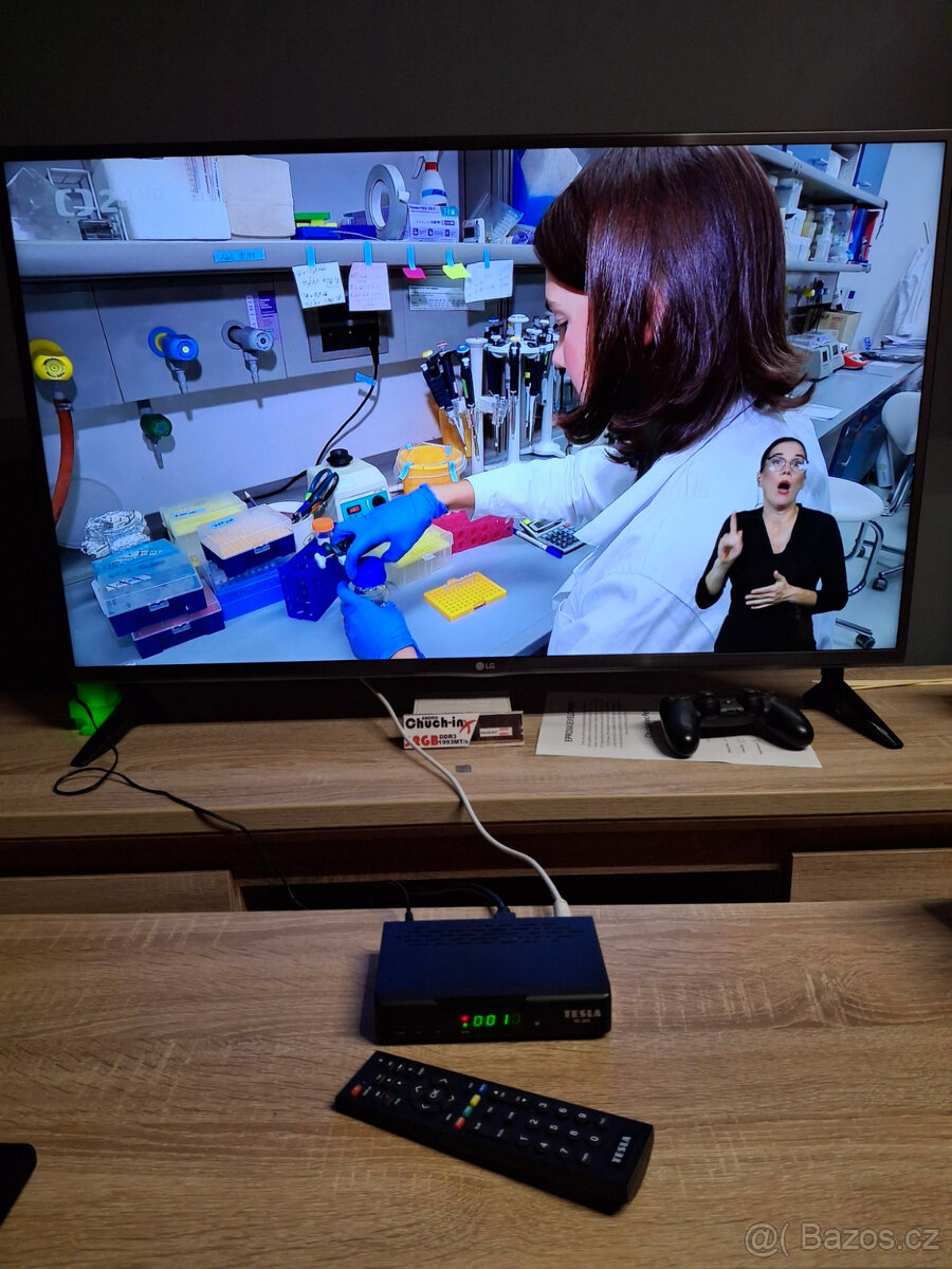 DVB-T2 set-top-box TESLA TE-301 s ovladačem - 2