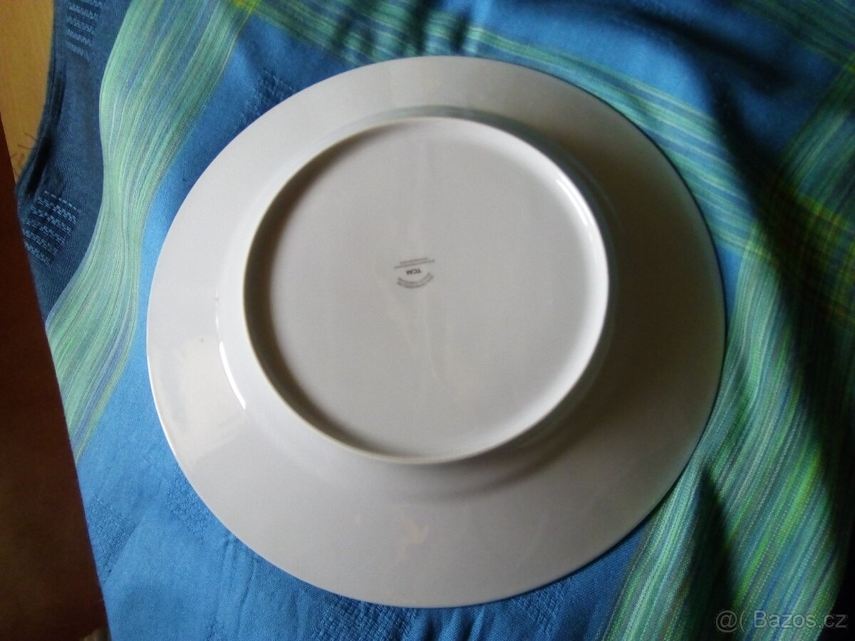 Prodám velké porcelánové talíře - 2