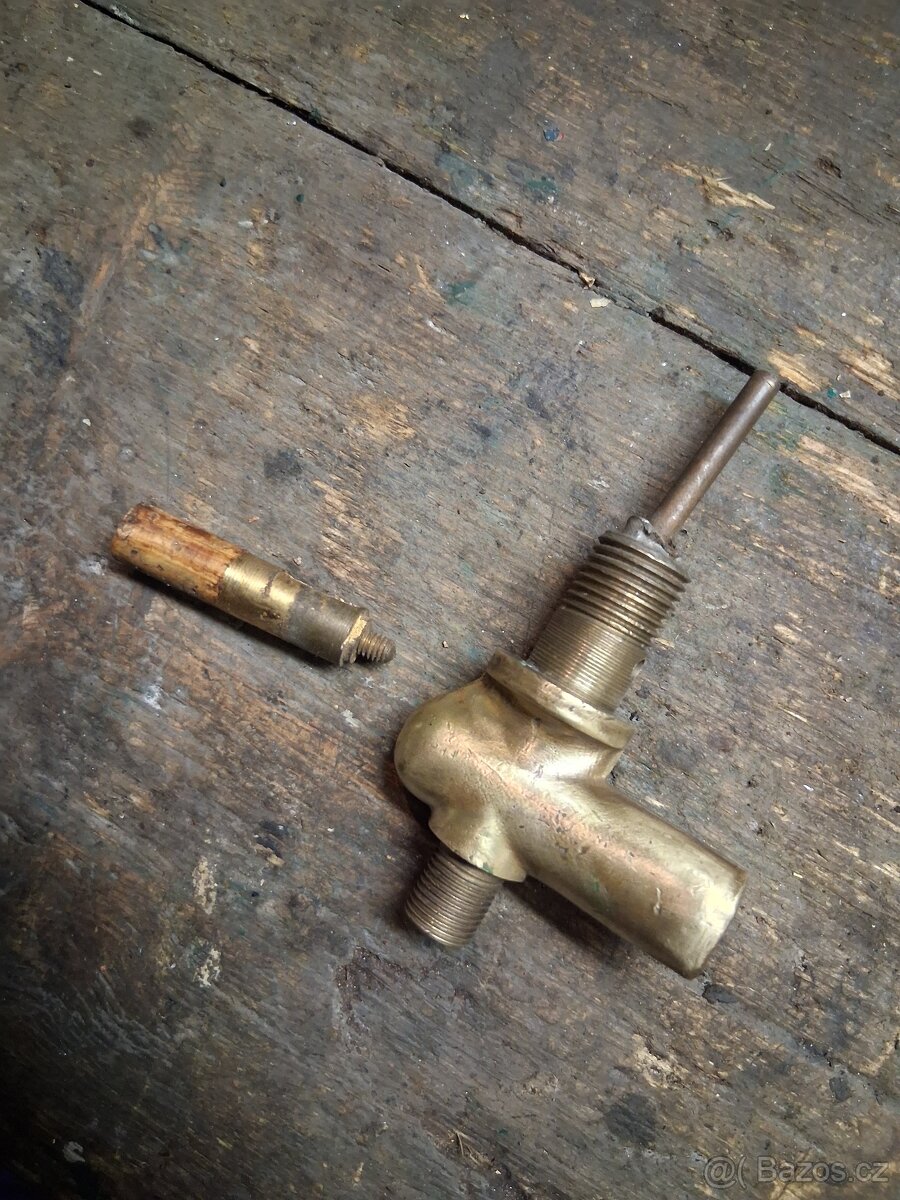 Kohoutek jako Motex na propojovací trubičku-dlouhý - 2