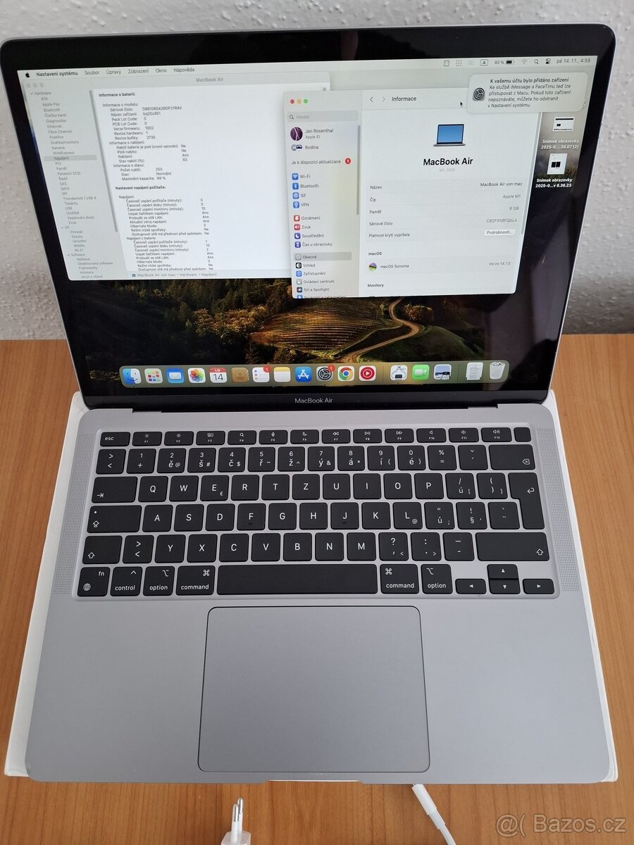 Macbook Air 13 palců M1 chip 8 GB RAM 256 SSD 250 cyklu - 2