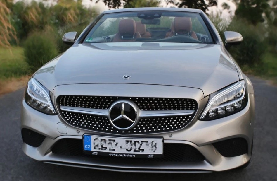 Prodam Mercedes-Benz Třídy C Kabriolet - 2