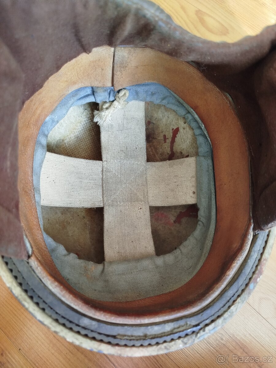 Stará dobová helma přilba kokos na veterán moped dekorace - 2