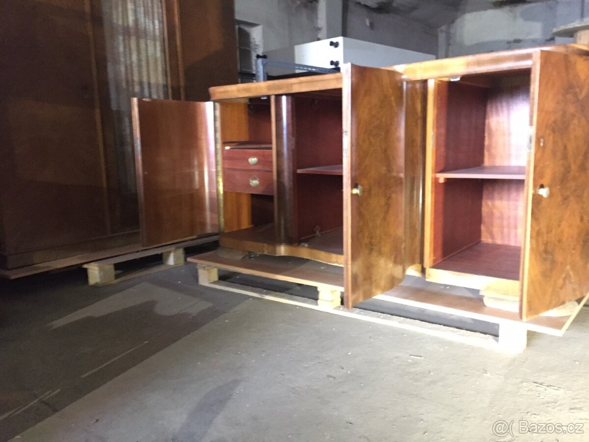 Příborník třídílný s dvěma šuflíky - 2