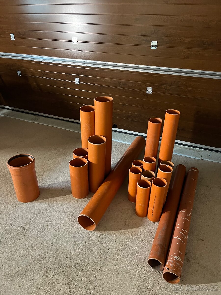 KGB kolena a k tomu zbytky trubek - 2