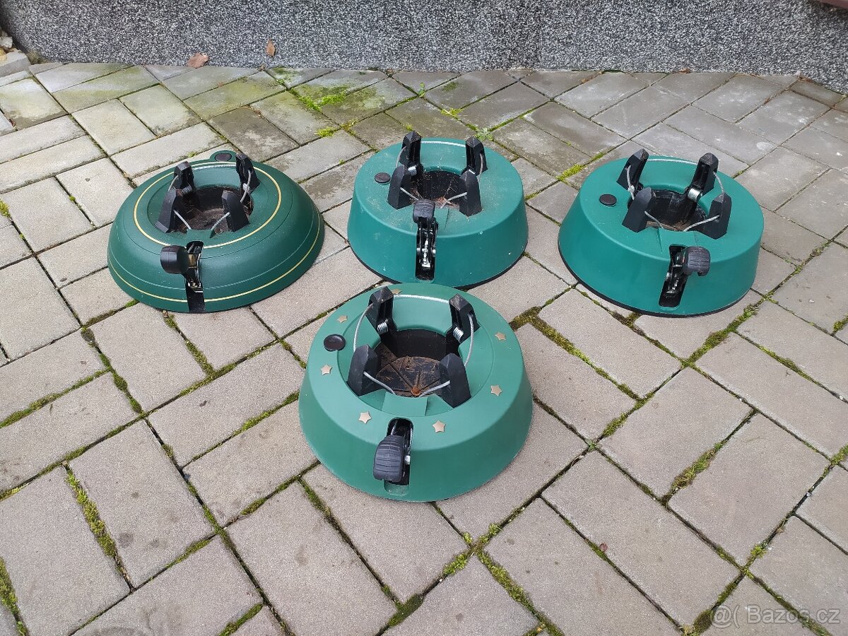 STOJAN NA VÁNOČNÍ STROMEČEK - 2