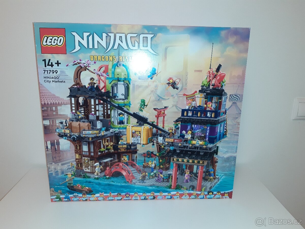 LEGO NINJAGO 71799 Trhy v NINJAGO City - 2