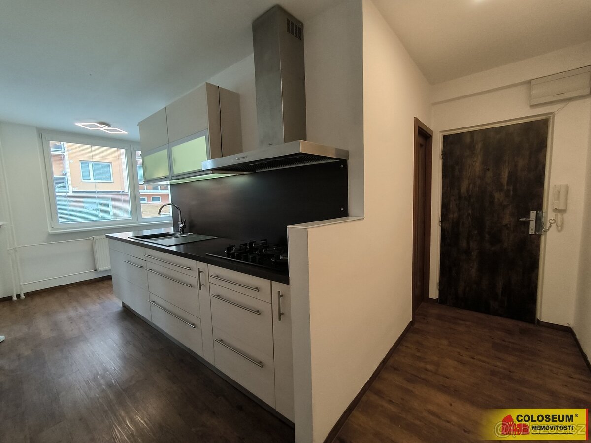 Blansko, pronájem bytu 2+1, 61 m², sklep, balkón - byt - 2