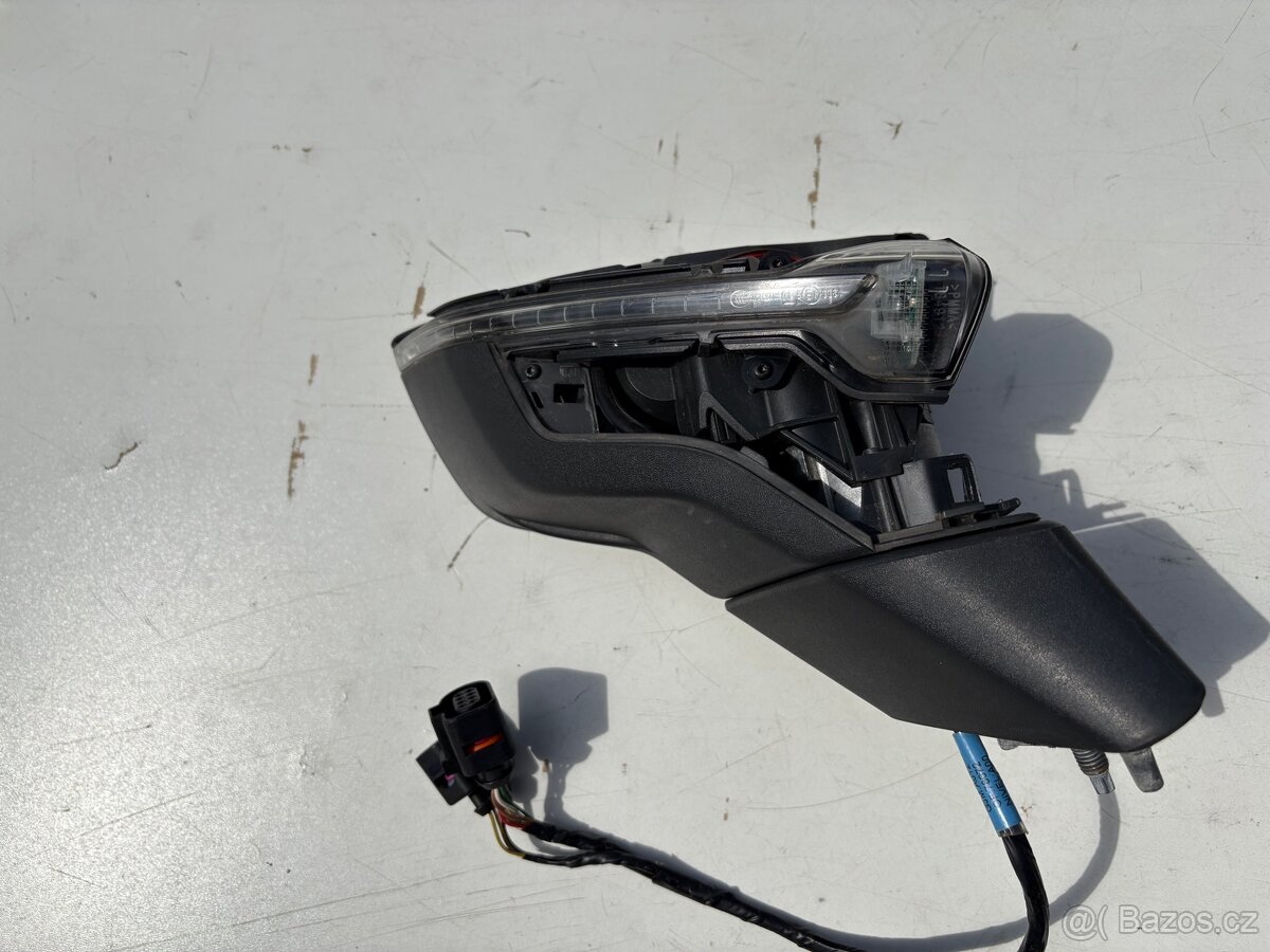 Pravé zpětné zrcátko Leon (5F1 857 502 AH 9B9) - 2