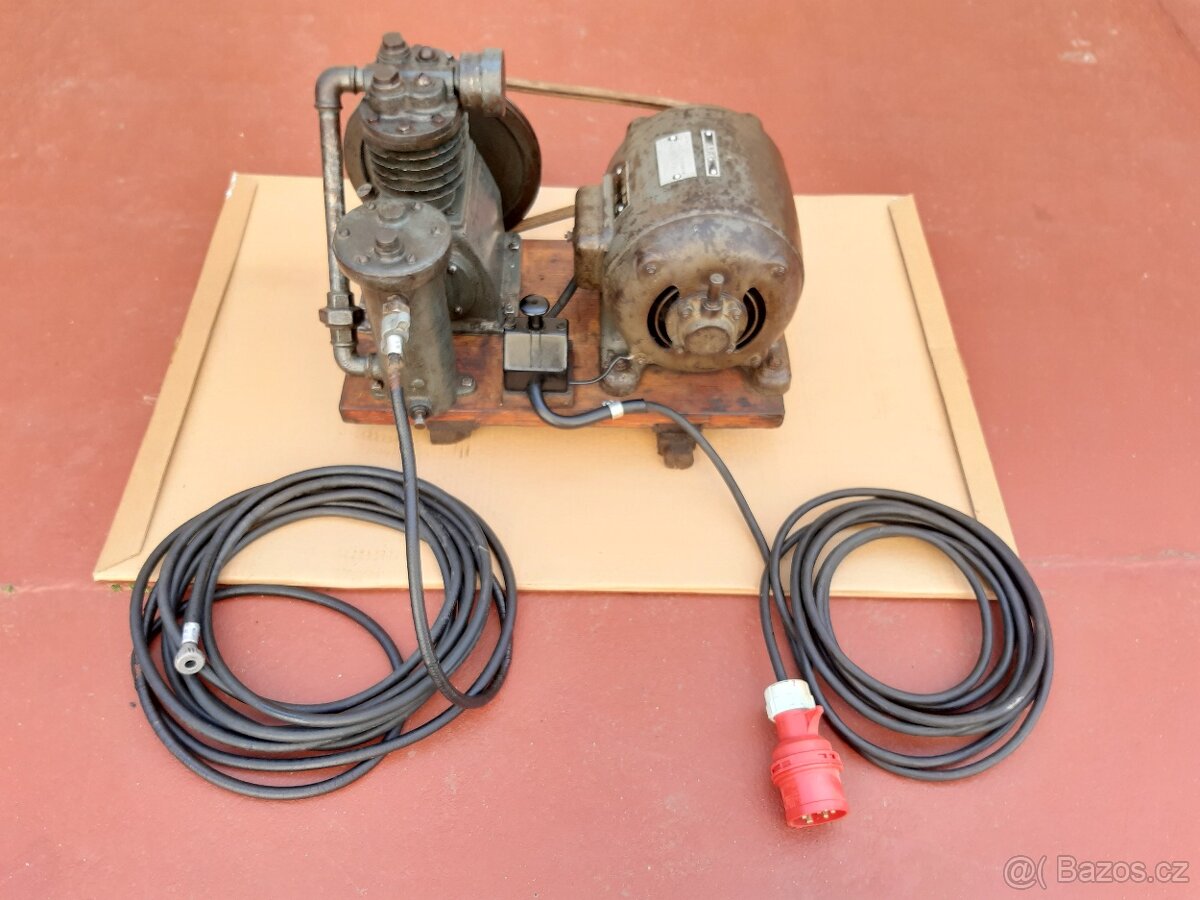 Kompresor historický - 2