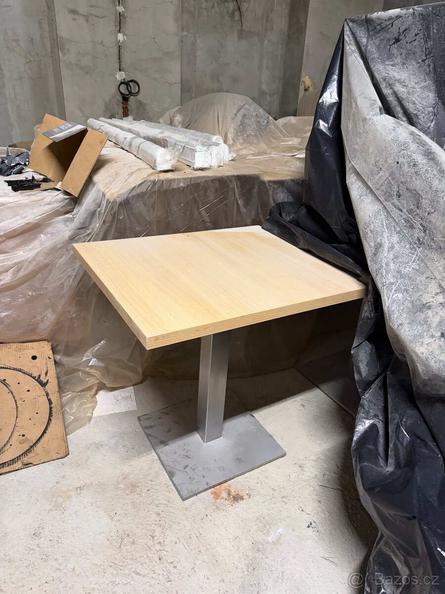 6x jídelní stůl - 2