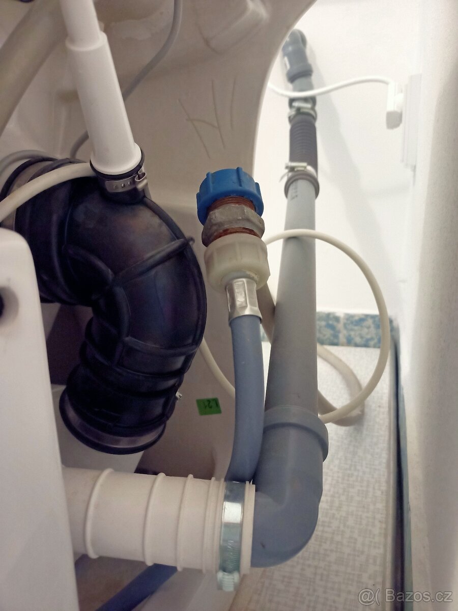 Přečerpávací WC - SANISAN 5 KOMPAKT WC - 2