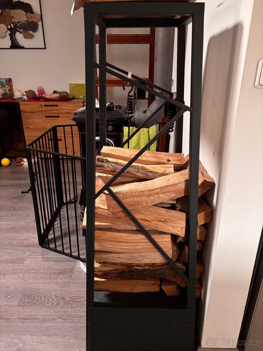 Stojan na dřevo- ruční výroba - 2