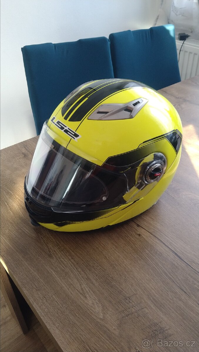 Vyklápěcí helma LS2 - 2