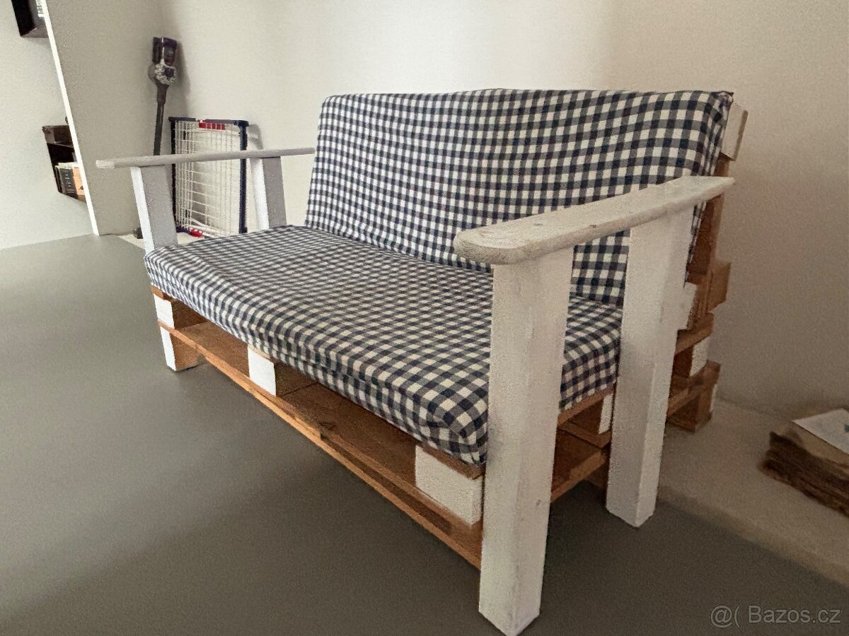 Paletova sedacka - 2