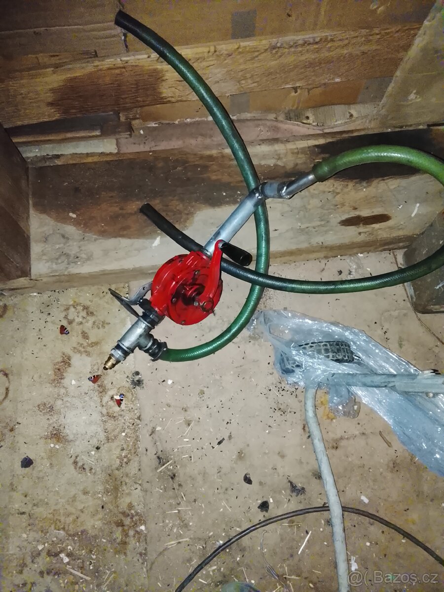 Ruční čerpadlo na olej a TD - 2