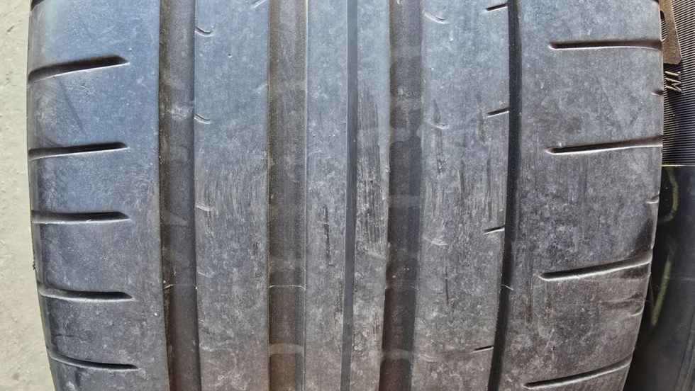 Letní pneu 245/40/18 Pirelli - 2