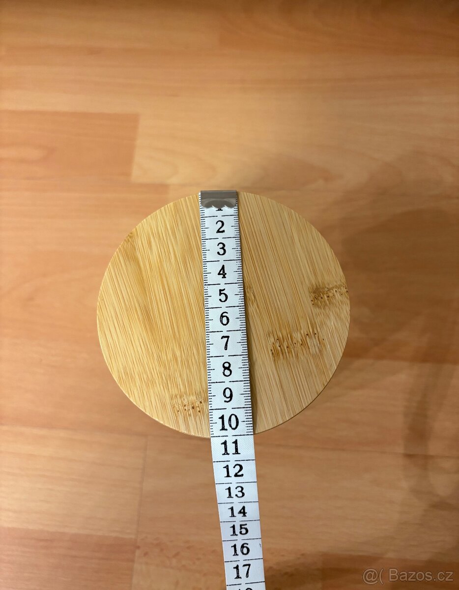 Skleněná dóza s vločkami - 2