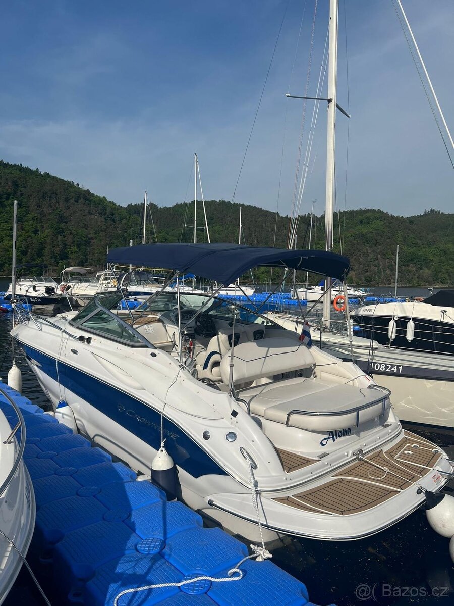 Kajutová loď Crownline 250CR posezónní cena - 2