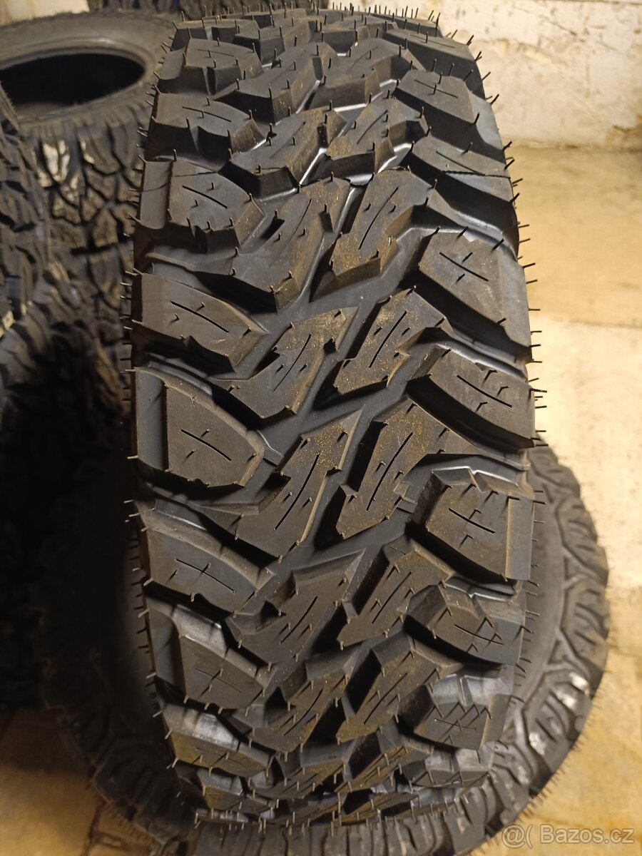 Prodám 215/65 R16 Viper - 2