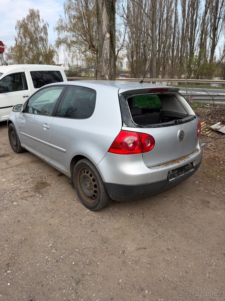 Golf V 19 TDi 3 dcer - 2