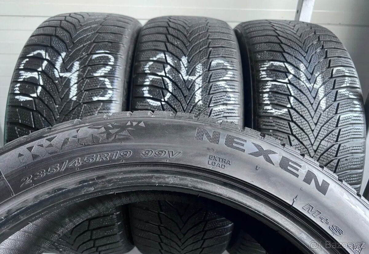 Zimní sada č.843 - Nexen - 235/45/19 - extra-load - 2