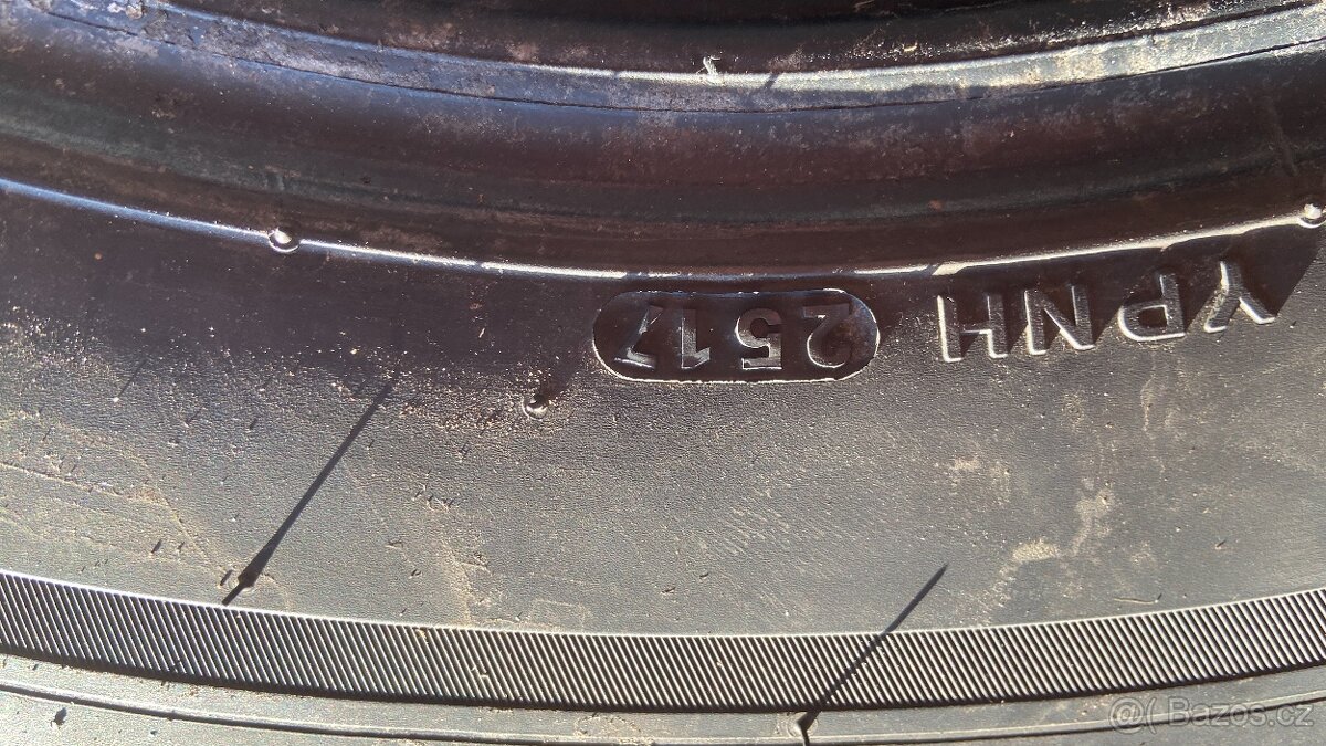 prodám letni pneu SUV 265/60 R18 - 2