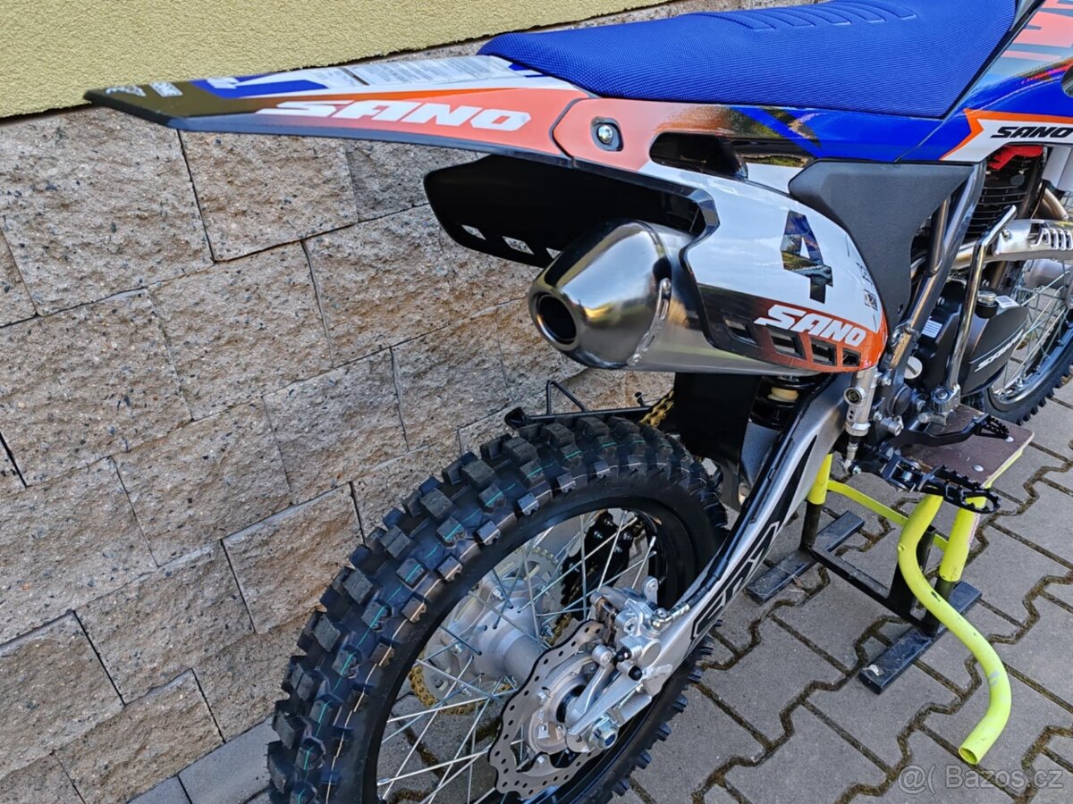 Motocykl Apollo SANO SRZ 250cc modrý