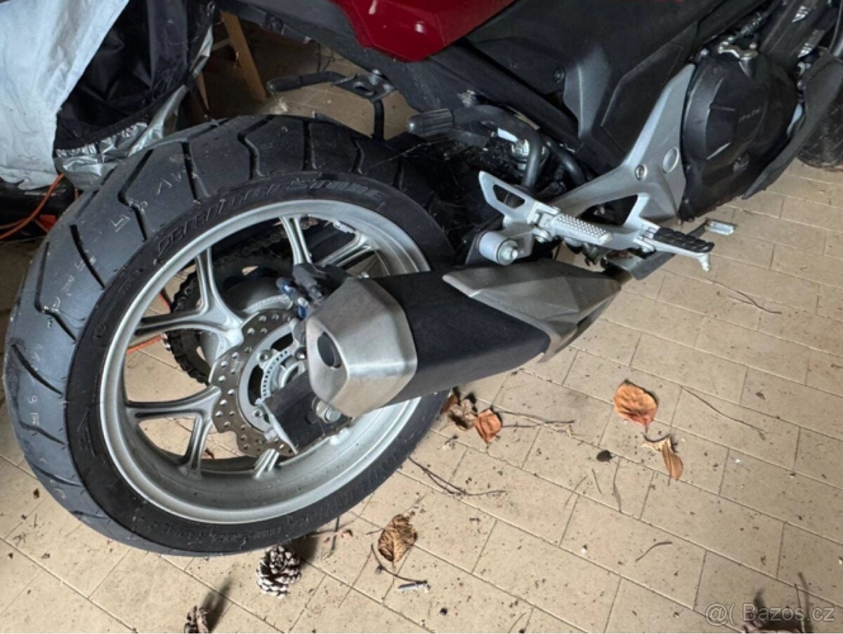 Prodám HONDA NC 750 X 1782 KM