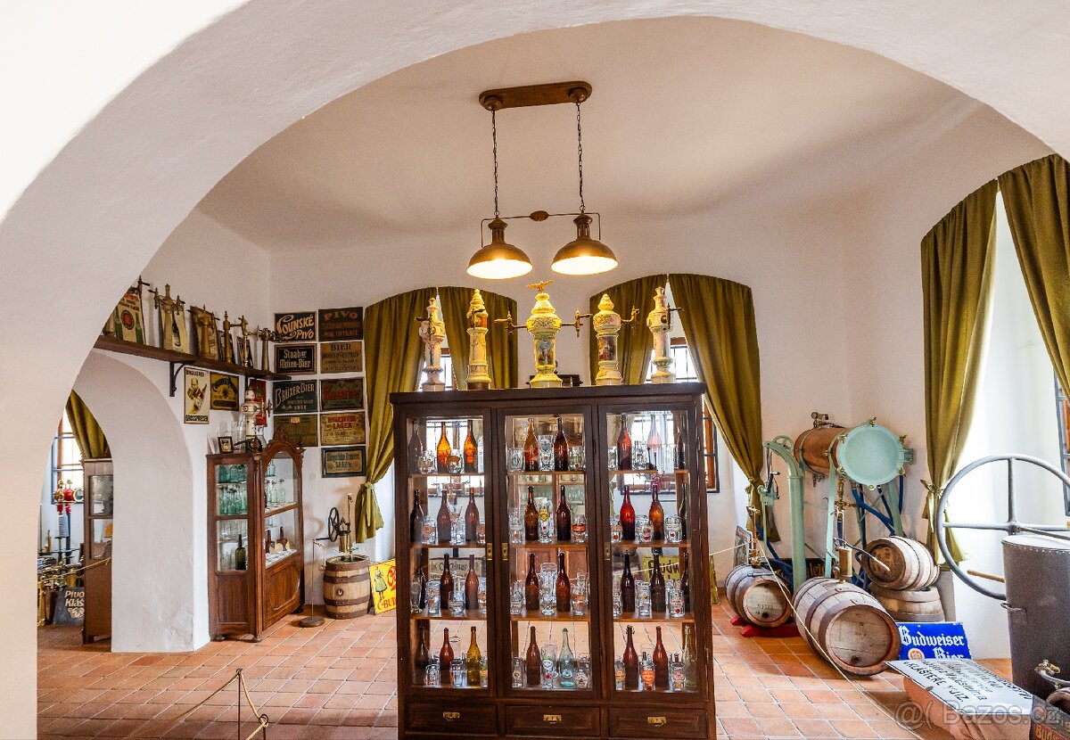 Sbírám STARÉ LAHVE, SKLENICE, KORBELE, REKLAMY NA PIVO - 2