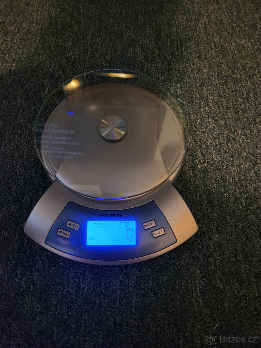 Kuchyňská váha Huyndai KVE305 - 2