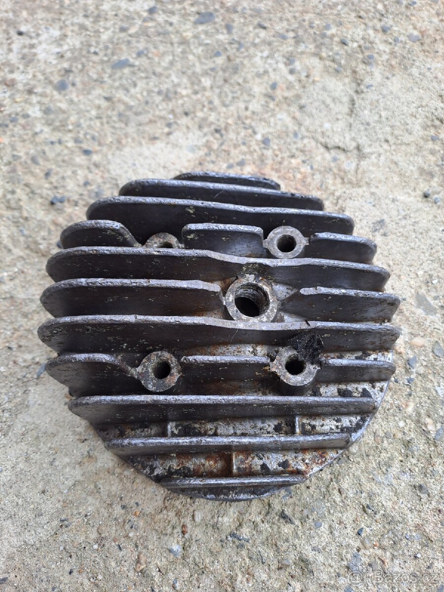 Hlava motoru Čz 98 - 2