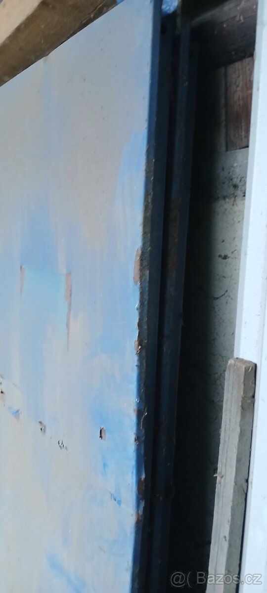 Prodám zánovní zateplená vrata 4 x 4 m - 2