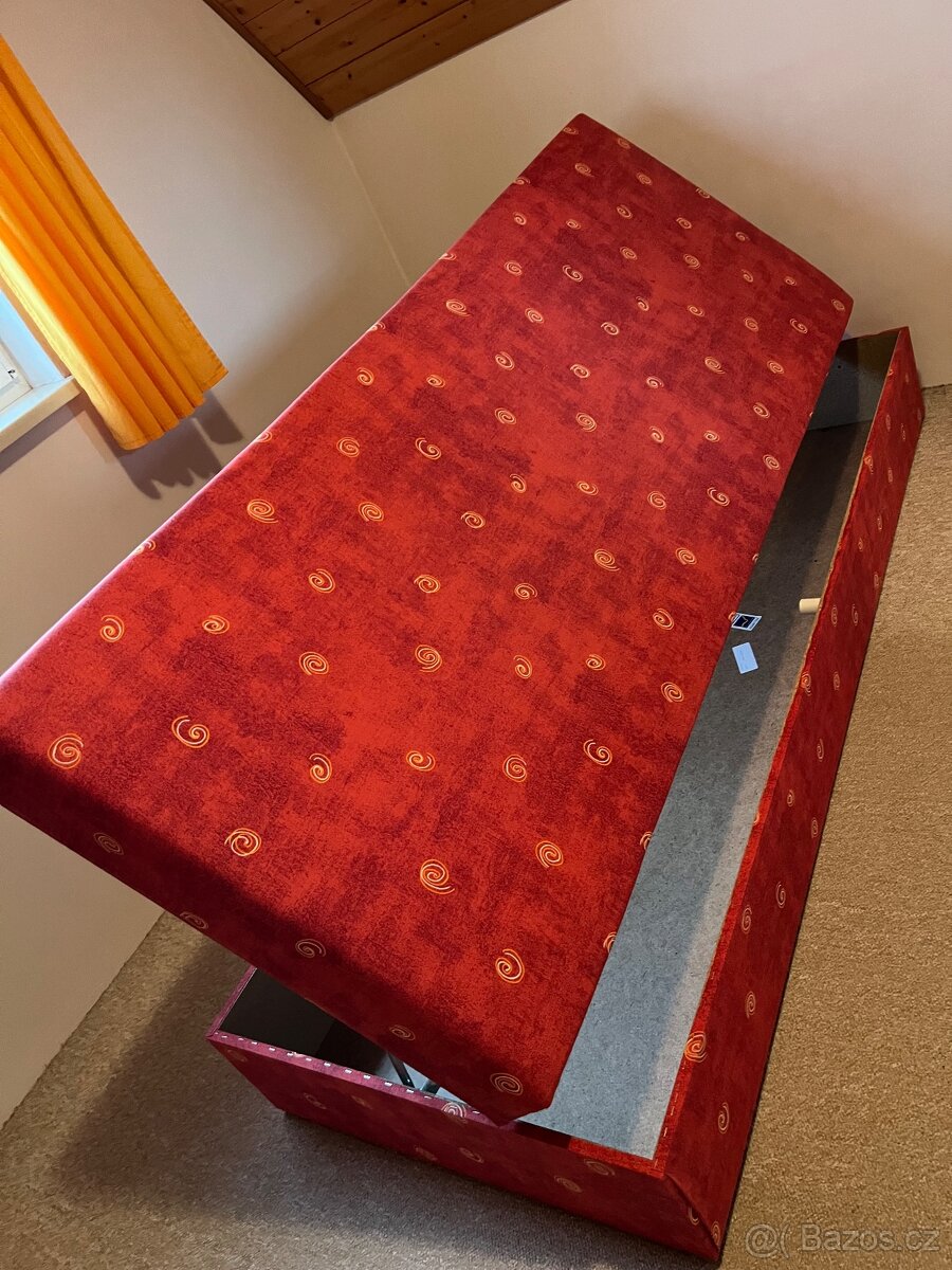 Válenda s úložným prostorem - 2