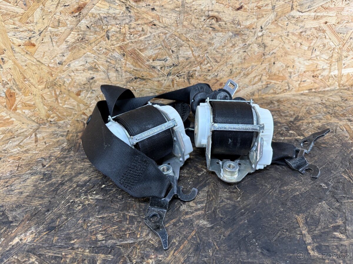 PŘEDNÍ PÁSY BMW E90 33059848 / 33059849 - 2