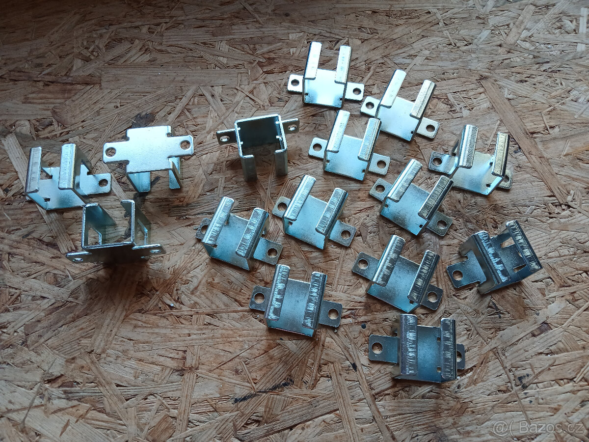 Laguna držák / úchyt KK-075 pro horní kolejnici - 2