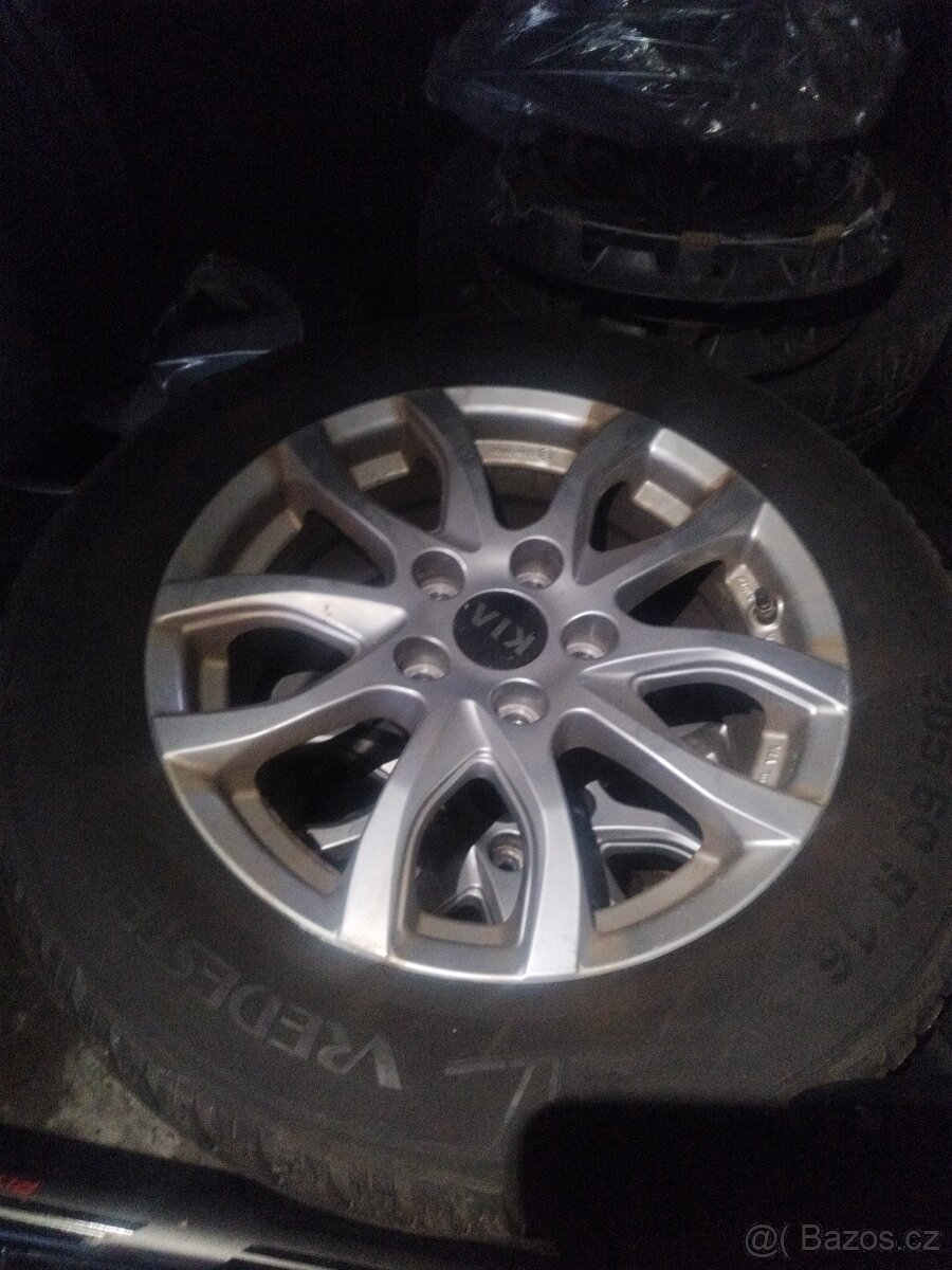 205/60/16 5x114.3 - 2