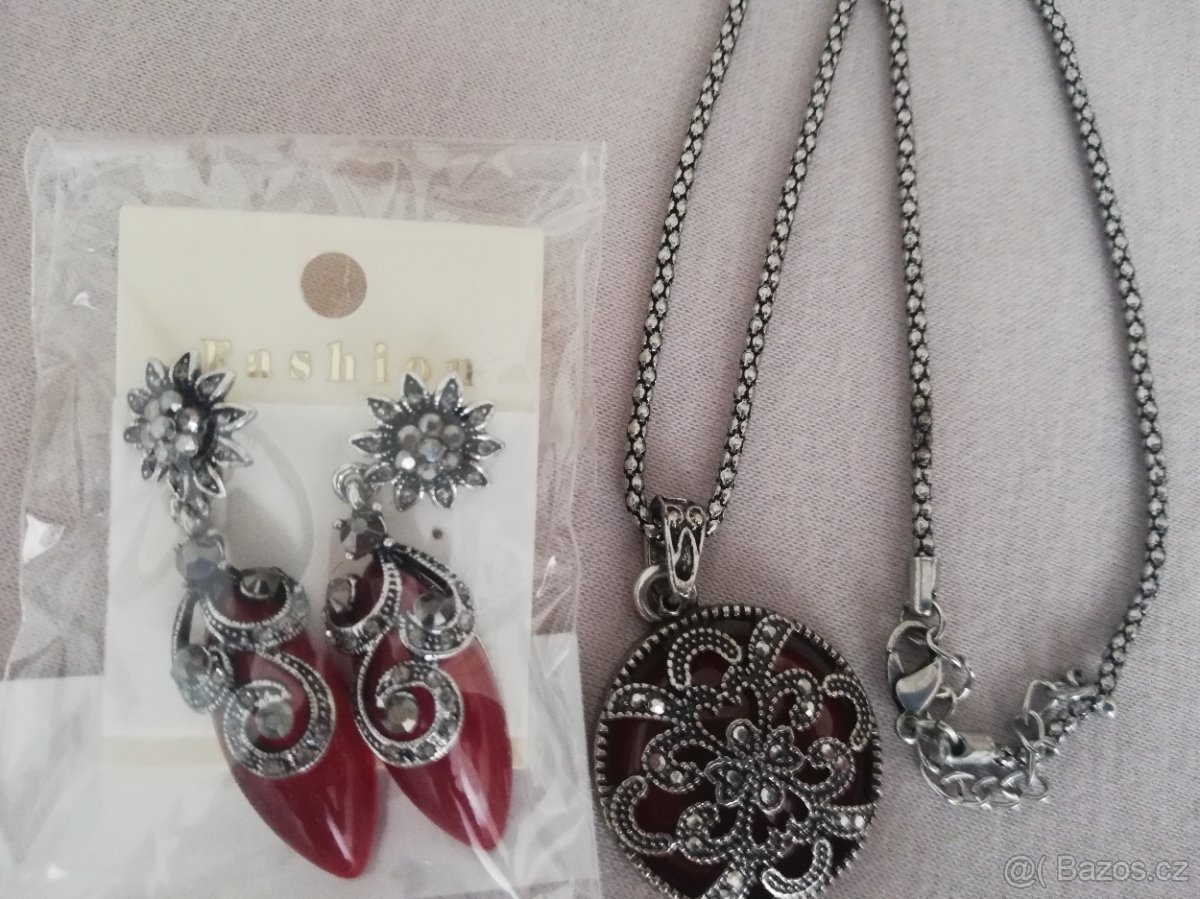 Náušnice + řetízek + přívěsek. Nové - 2
