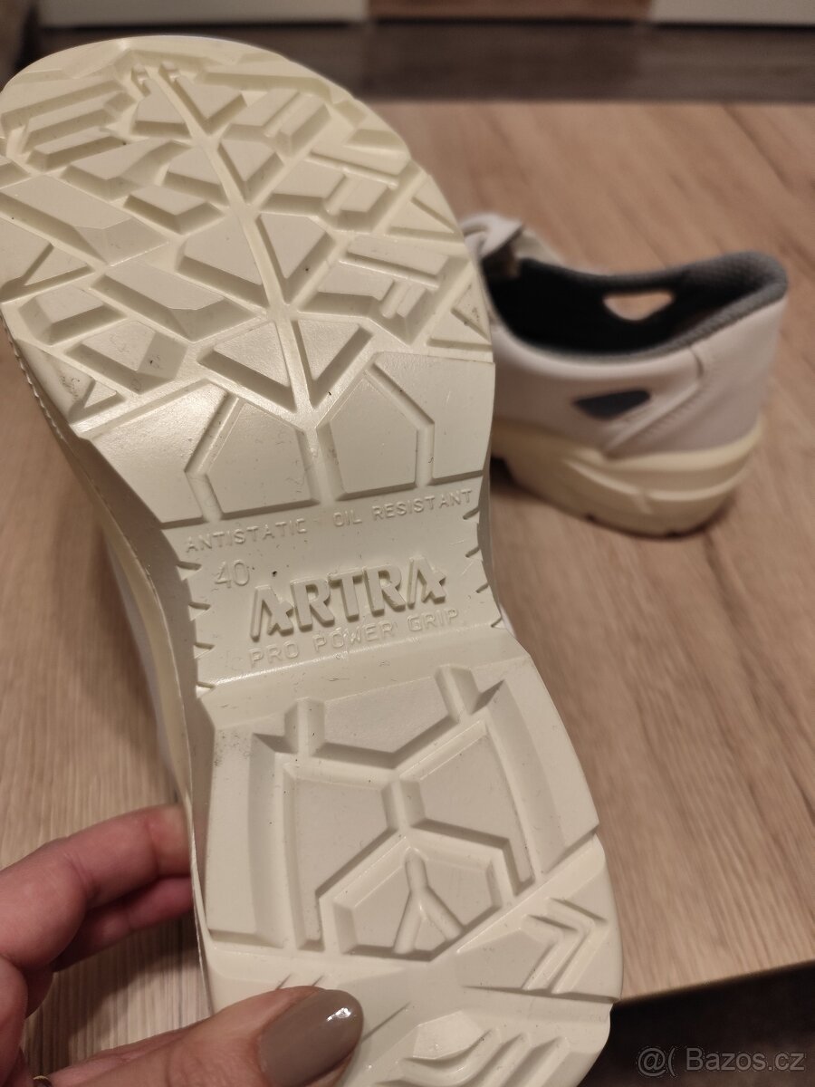 Pracovní boty Prabos a Artra - 2